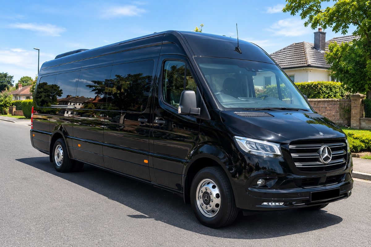 16 seater Minibus hire
