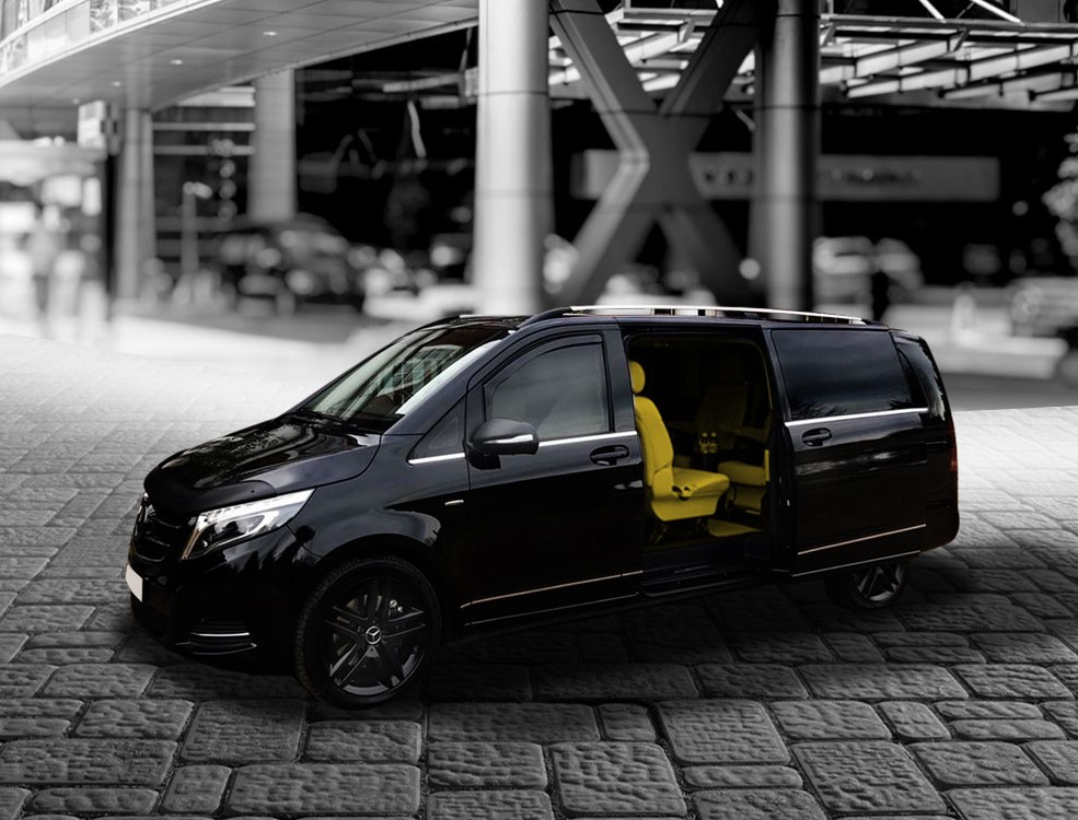 8 seater Minibus hire